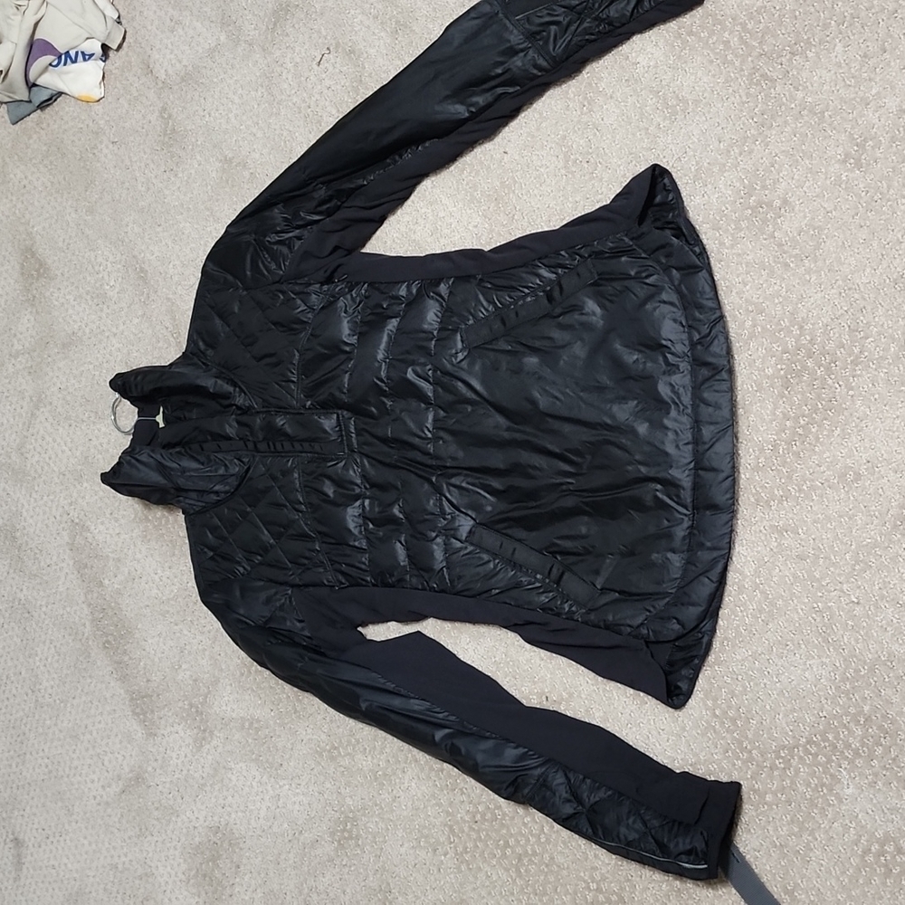 Lululemon Down for the Run pullover